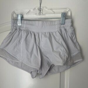 Lululemon Hotty Hot Low-Rise Lined Short 2.5"